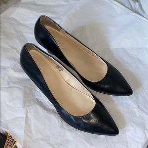 Nine West Black Wedge heels 9.5